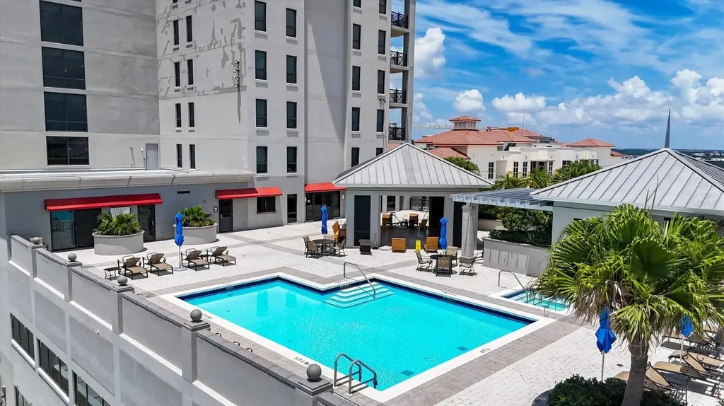 50 Central Avenue Sarasota FL 34236