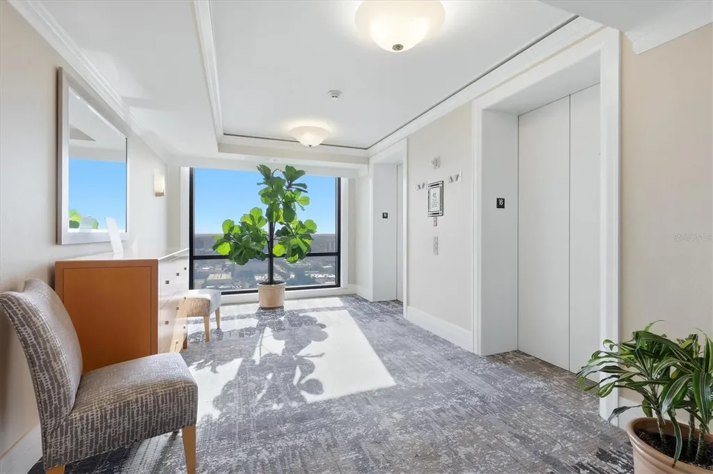 50 Central Avenue Sarasota FL 34236