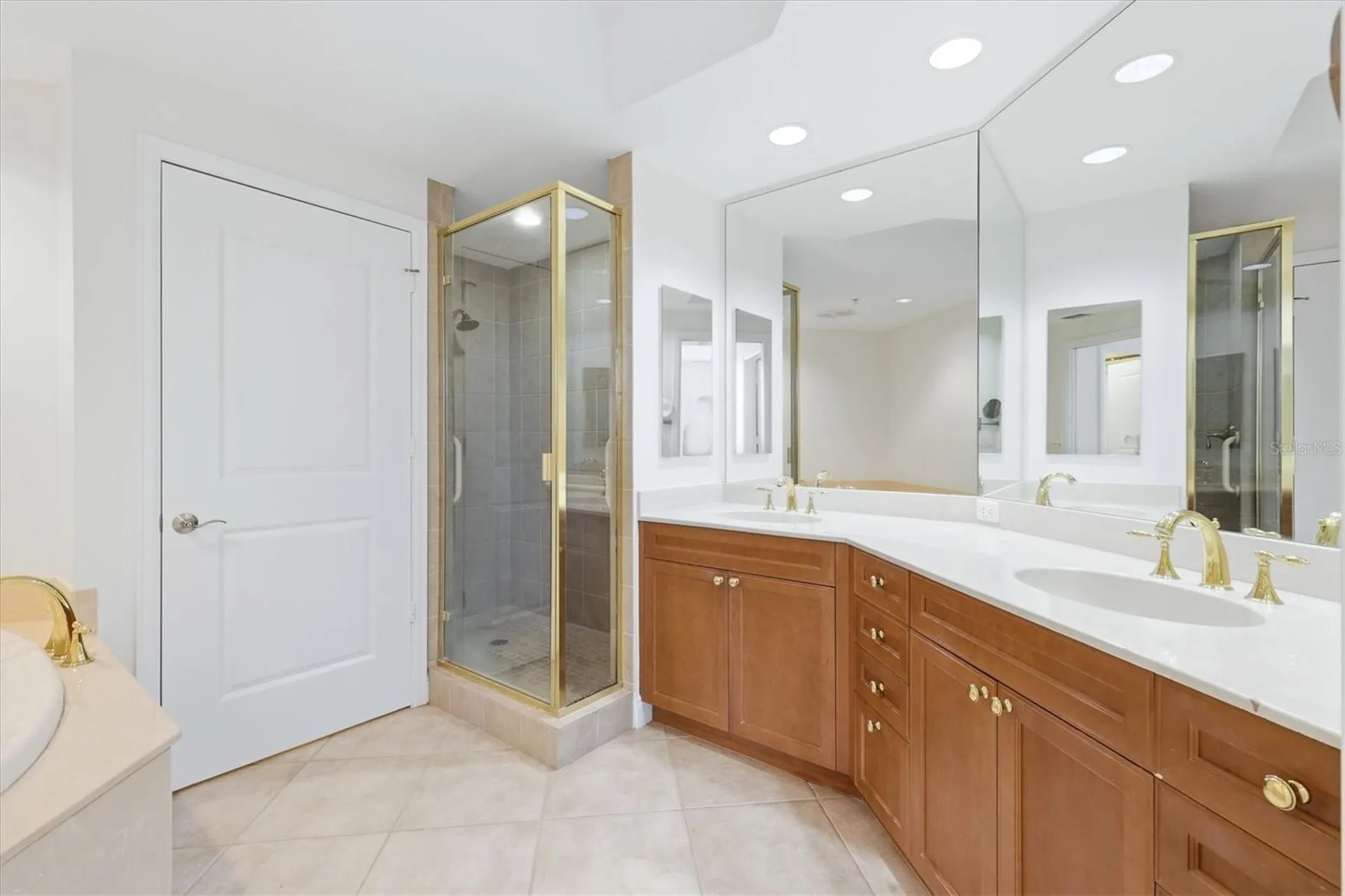 50 Central Avenue Sarasota FL 34236