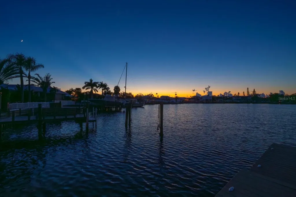 478 Harbor Drive S Indian Rocks Beach FL 33785