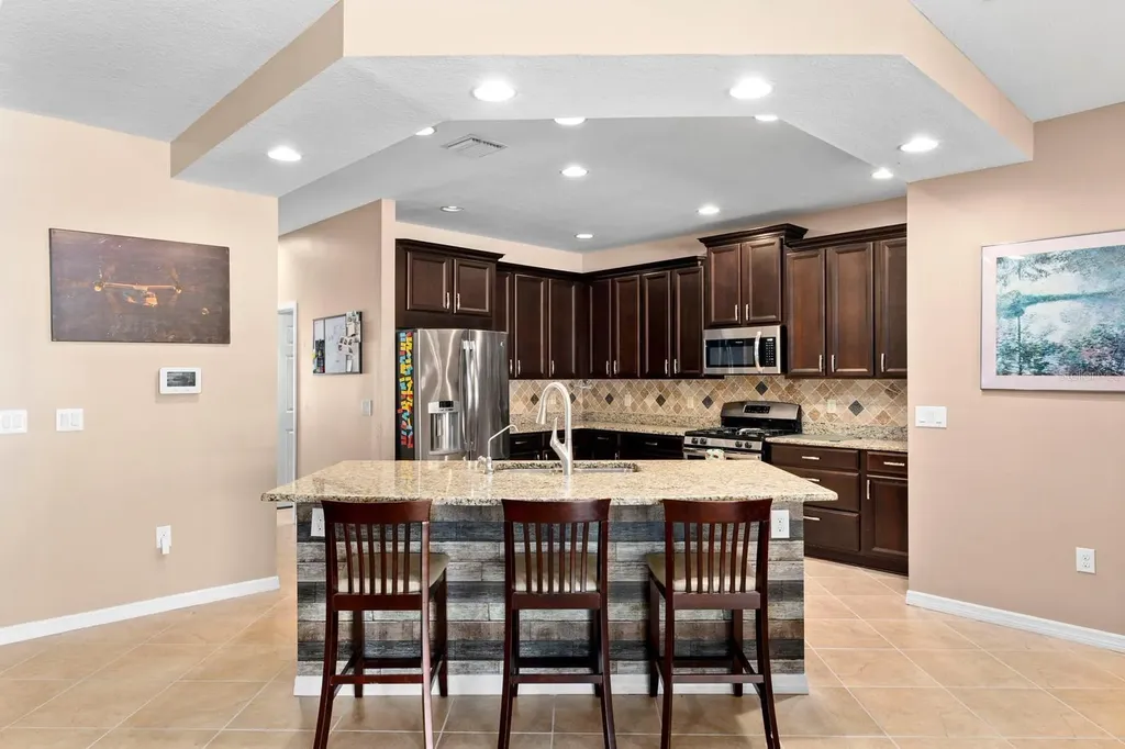 11403 Scribner Station Lane Lithia FL 33547