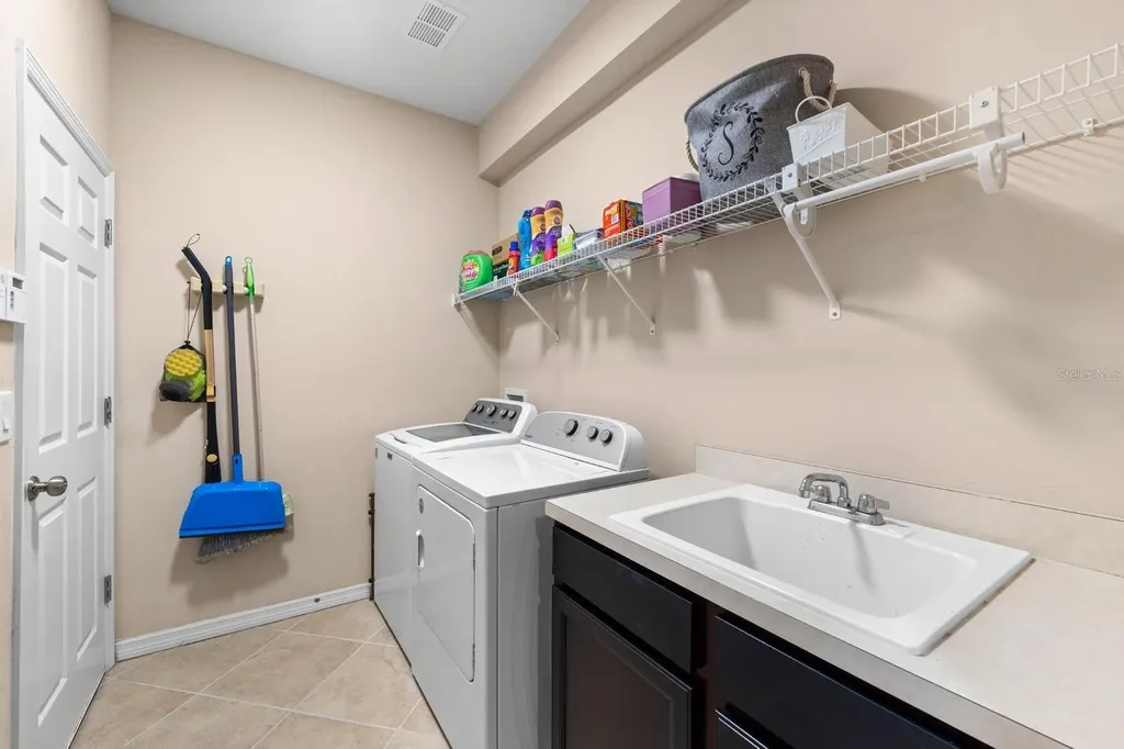 11403 Scribner Station Lane Lithia FL 33547