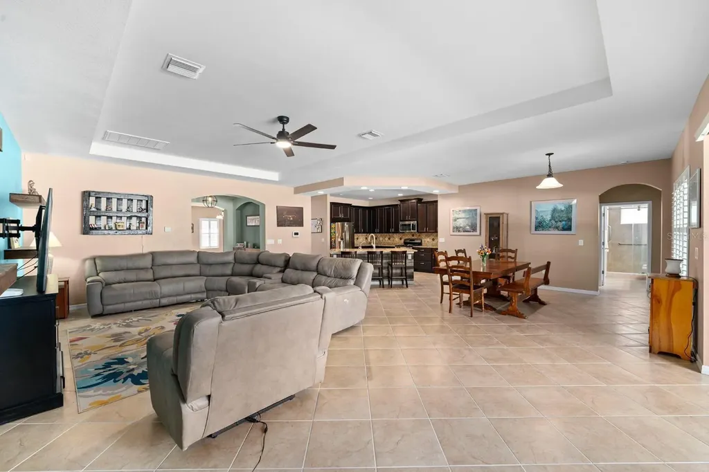 11403 Scribner Station Lane Lithia FL 33547