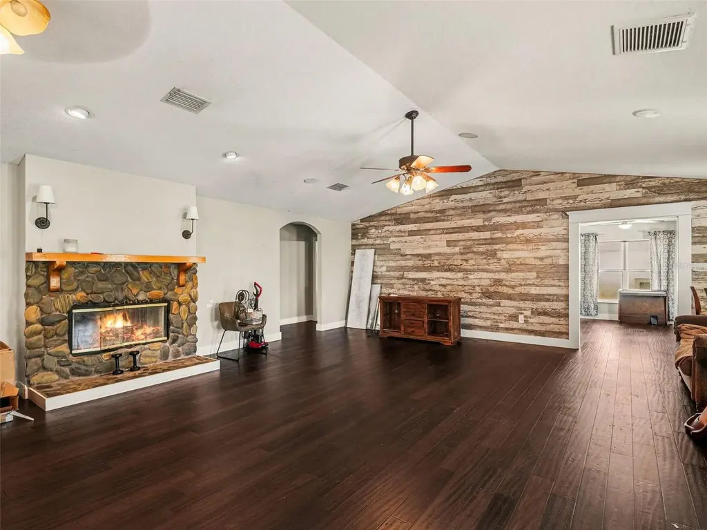 1740 Bayshore Drive Terra Ceia FL 34250