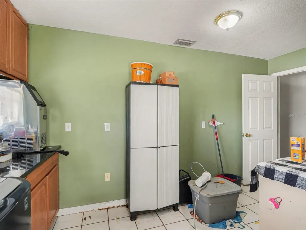 1740 Bayshore Drive Terra Ceia FL 34250
