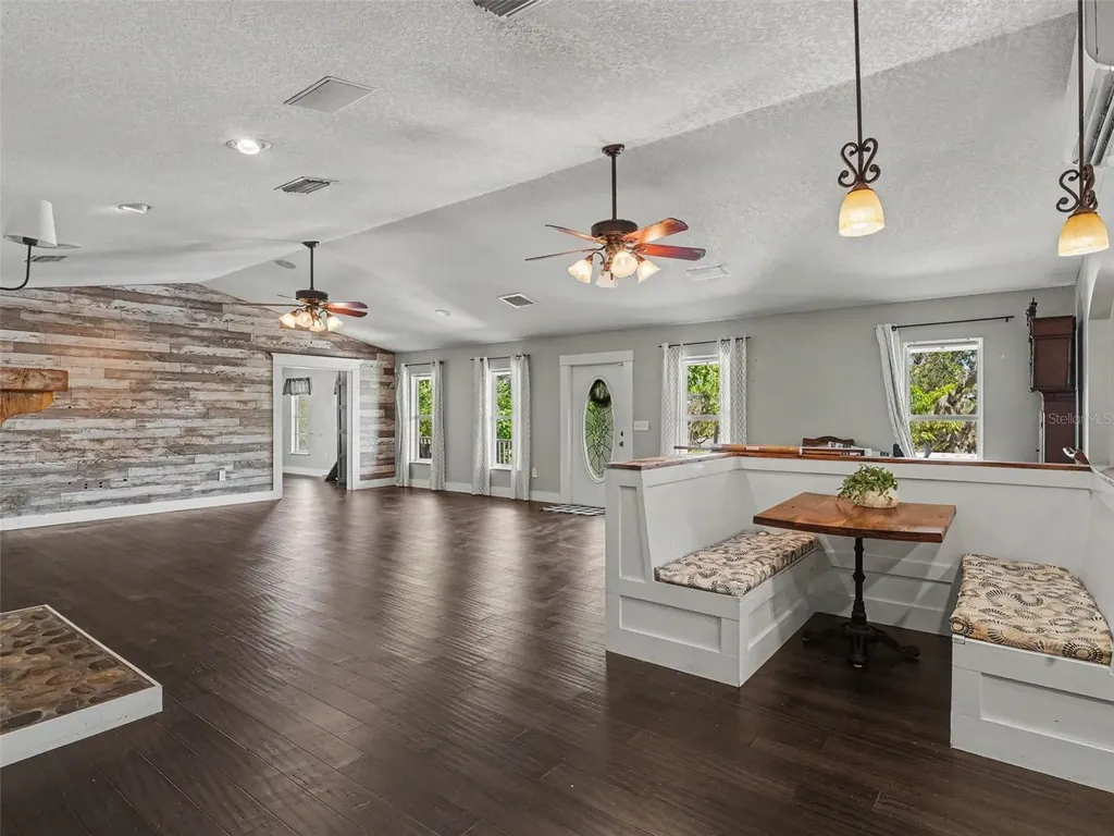 1740 Bayshore Drive Terra Ceia FL 34250
