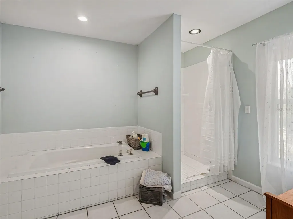 1740 Bayshore Drive Terra Ceia FL 34250