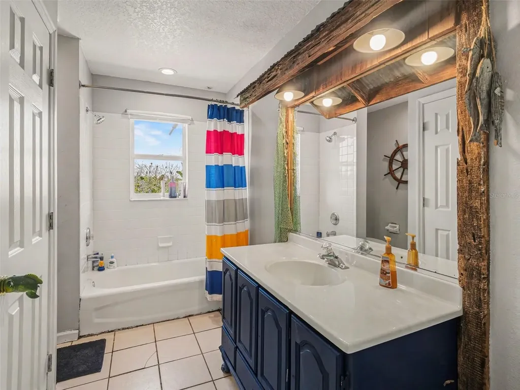 1740 Bayshore Drive Terra Ceia FL 34250