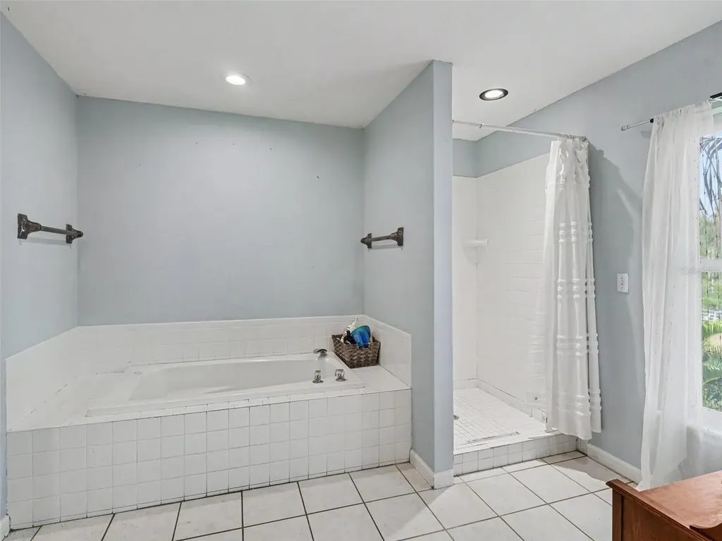 1740 Bayshore Drive Terra Ceia FL 34250