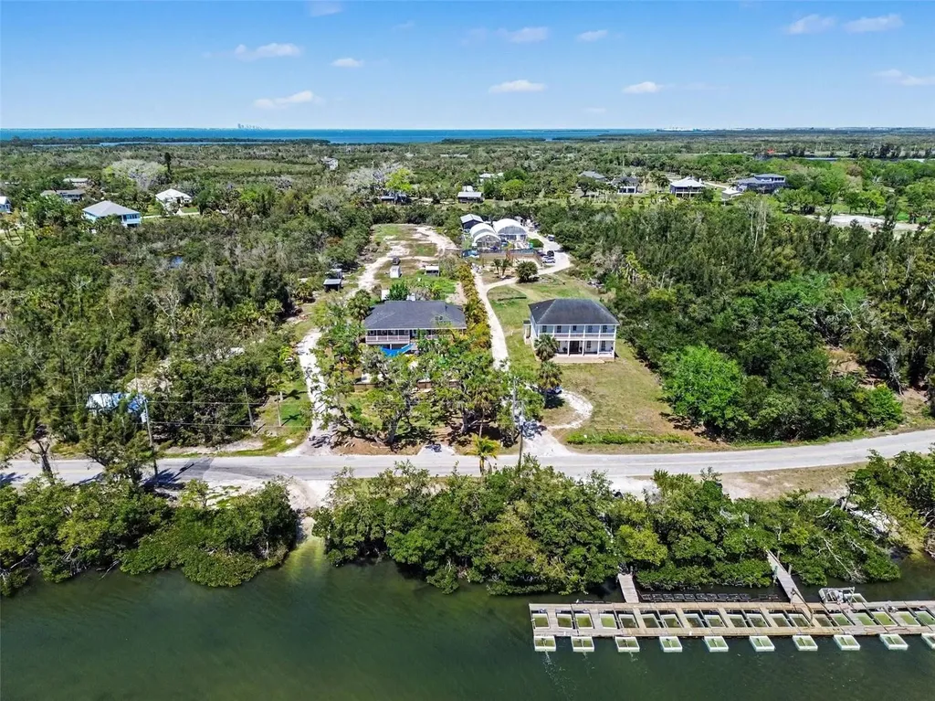 1740 Bayshore Drive Terra Ceia FL 34250
