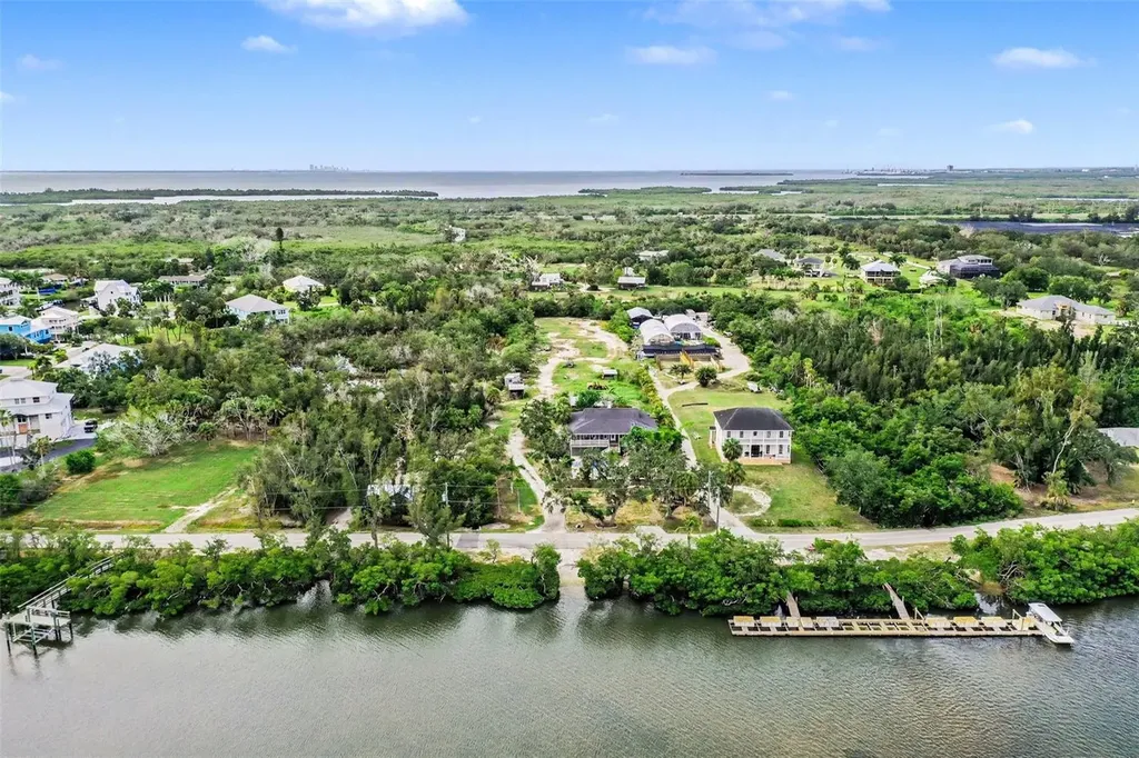 1740 Bayshore Drive Terra Ceia FL 34250