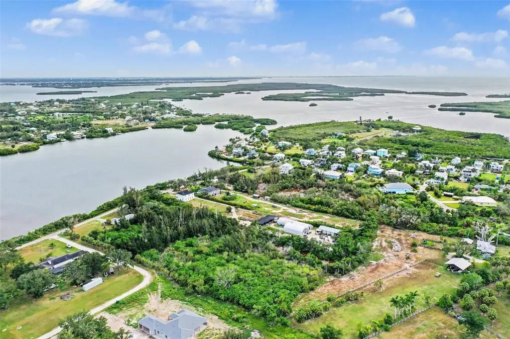 1740 Bayshore Drive Terra Ceia FL 34250