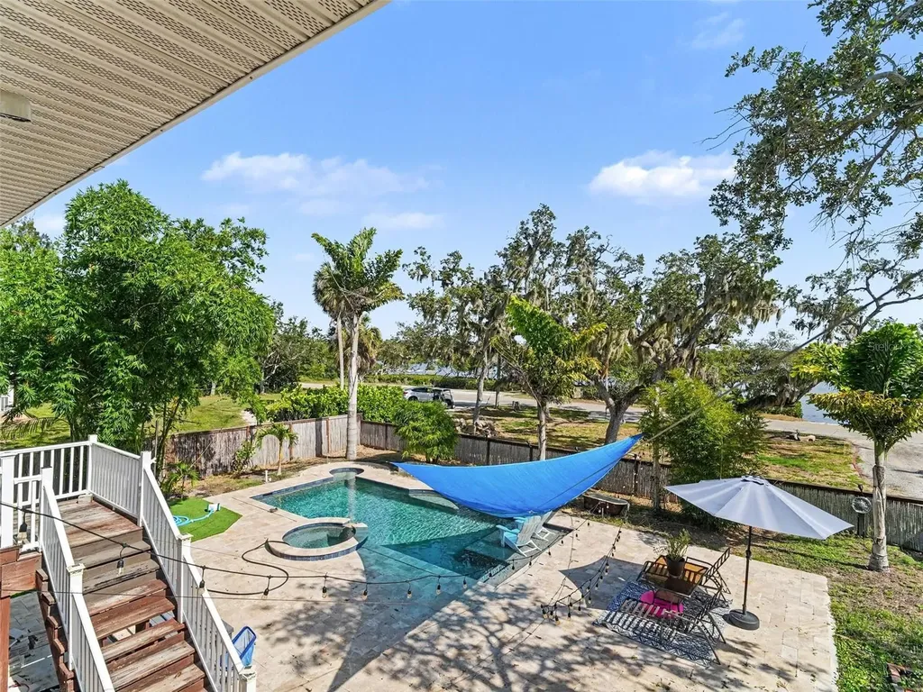 1740 Bayshore Drive Terra Ceia FL 34250