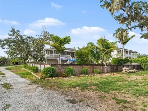 1740 Bayshore Drive Terra Ceia FL 34250