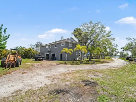 1740 Bayshore Drive Terra Ceia FL 34250