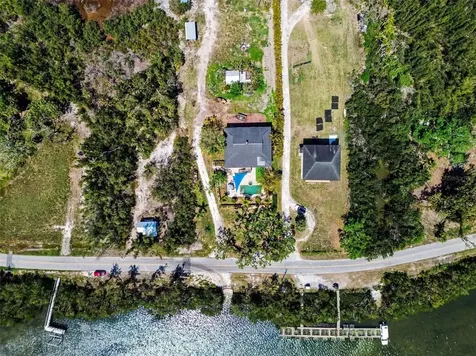 1740 Bayshore Drive Terra Ceia FL 34250