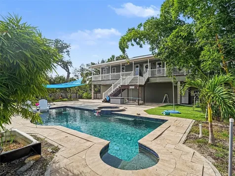 1740 Bayshore Drive Terra Ceia FL 34250