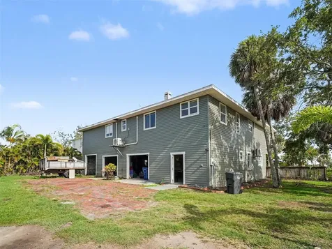 1740 Bayshore Drive Terra Ceia FL 34250