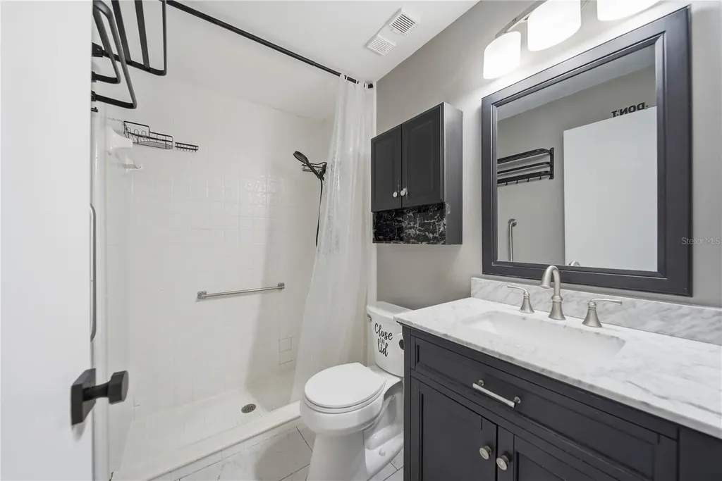3135 Charter Club Drive Tarpon Springs FL 34688