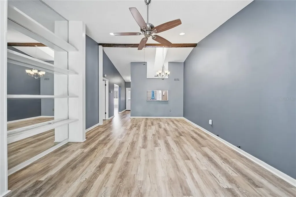 3135 Charter Club Drive Tarpon Springs FL 34688