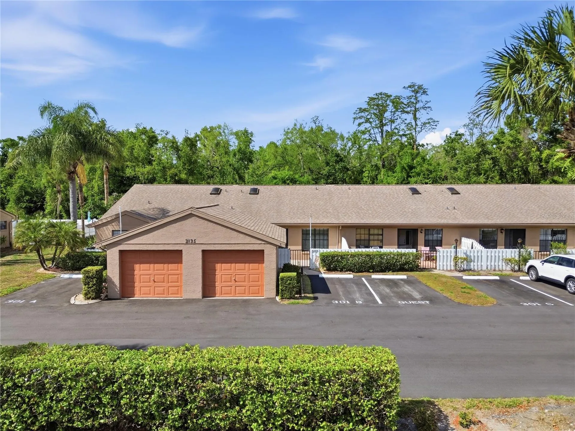 3135 Charter Club Drive Tarpon Springs FL 34688