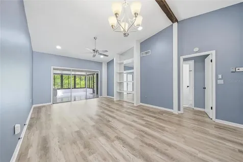3135 Charter Club Drive Tarpon Springs FL 34688