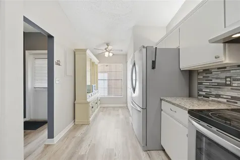 3135 Charter Club Drive Tarpon Springs FL 34688