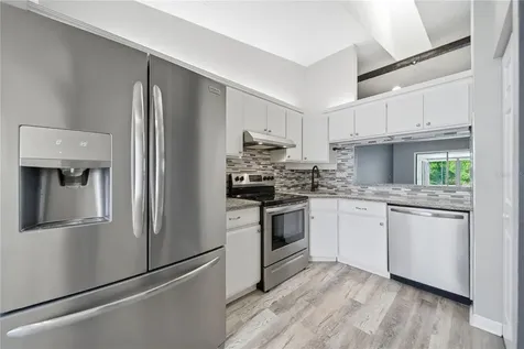 3135 Charter Club Drive Tarpon Springs FL 34688