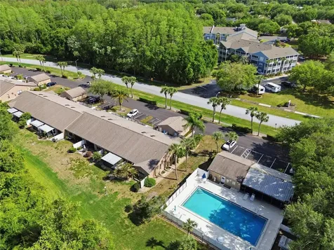 3135 Charter Club Drive Tarpon Springs FL 34688