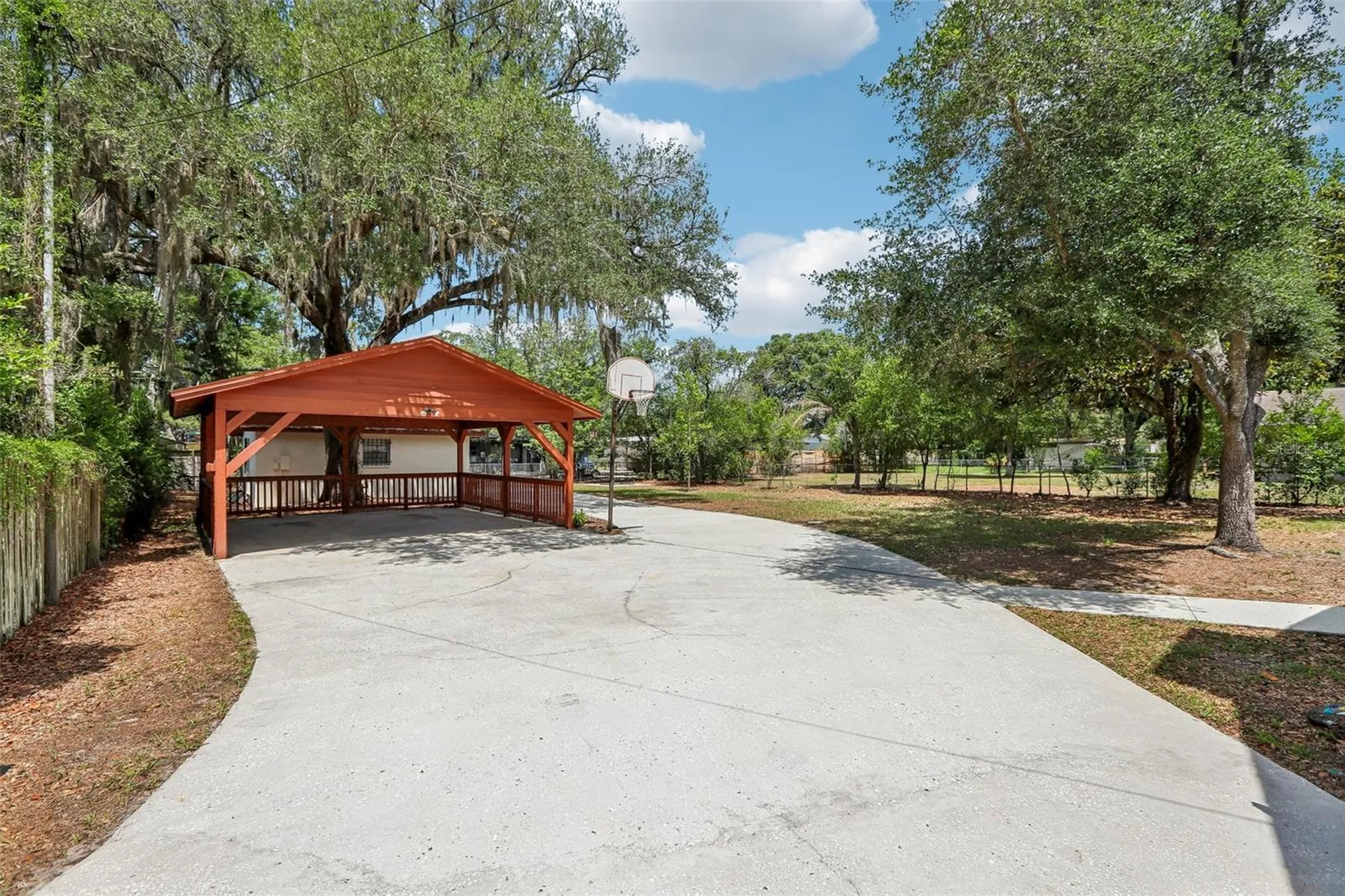 118 N Greenfield Avenue Temple Terrace FL 33617
