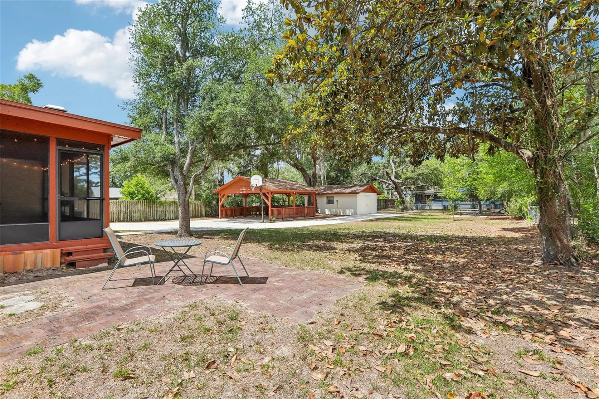 118 N Greenfield Avenue Temple Terrace FL 33617
