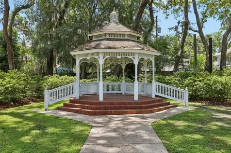 118 N Greenfield Avenue Temple Terrace FL 33617