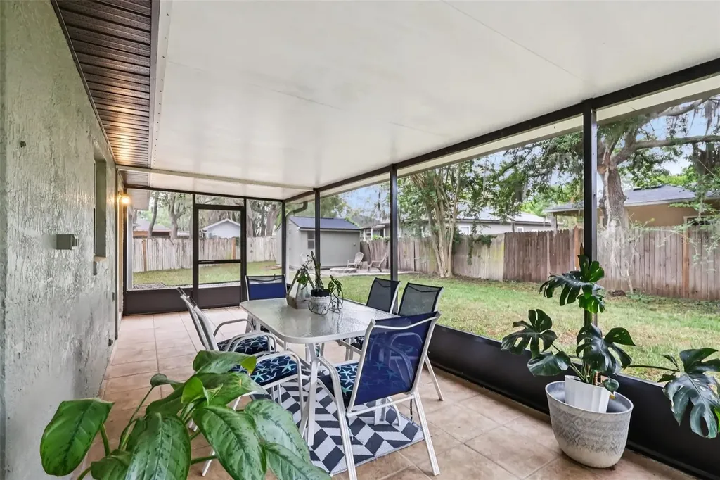 565 Chula Woods Court Chuluota FL 32766