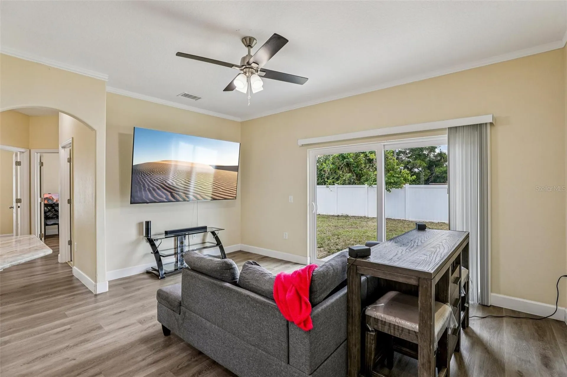 943 Amaros Avenue Orlando FL 32811