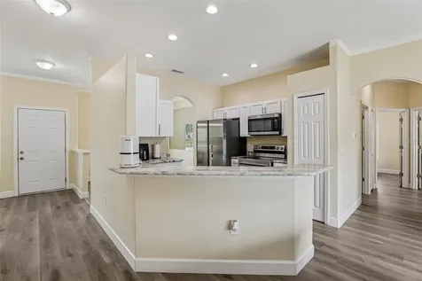 943 Amaros Avenue Orlando FL 32811