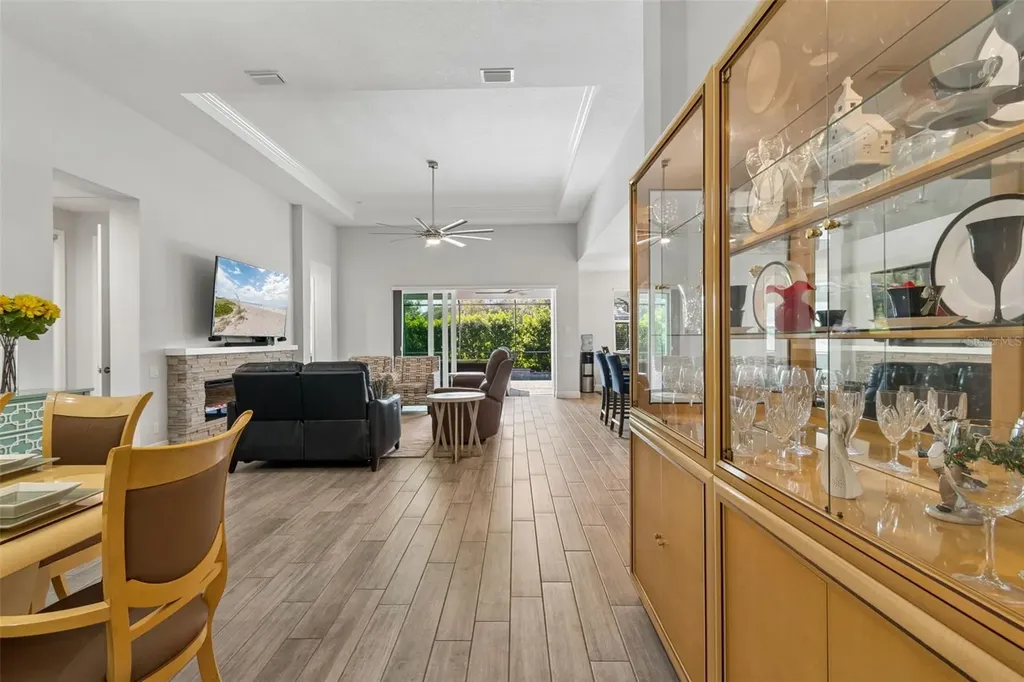 1008 Siberian Glen Bradenton FL 34212