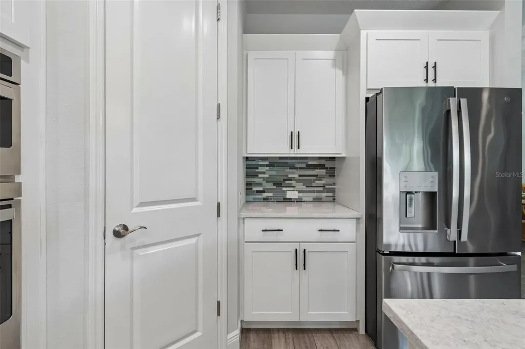 1008 Siberian Glen Bradenton FL 34212