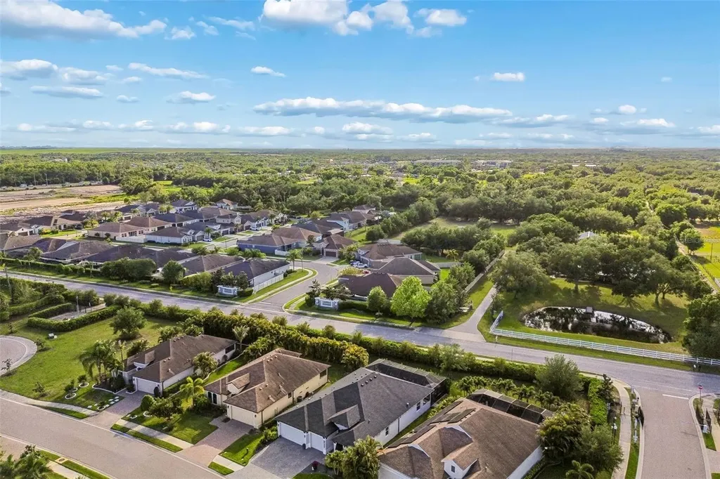1008 Siberian Glen Bradenton FL 34212