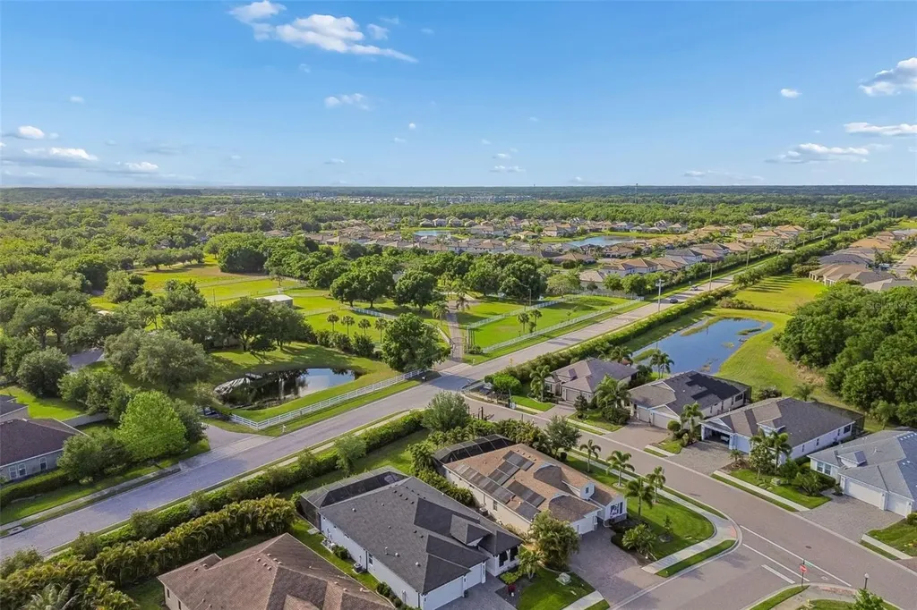 1008 Siberian Glen Bradenton FL 34212