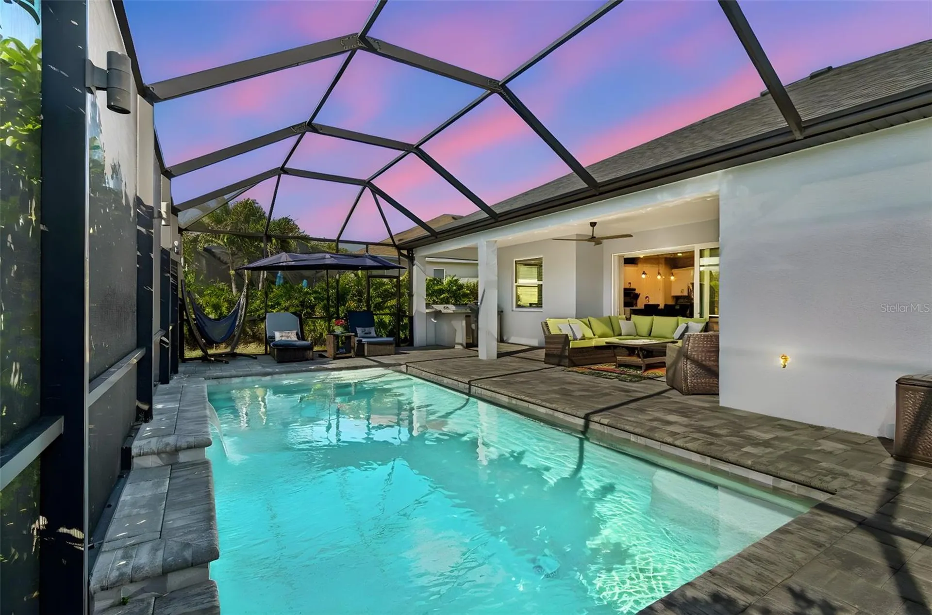 1008 Siberian Glen Bradenton FL 34212