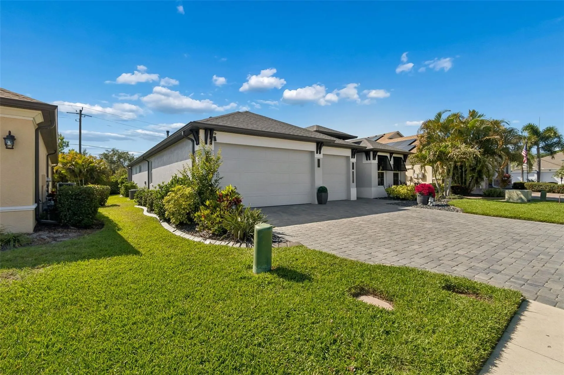 1008 Siberian Glen Bradenton FL 34212