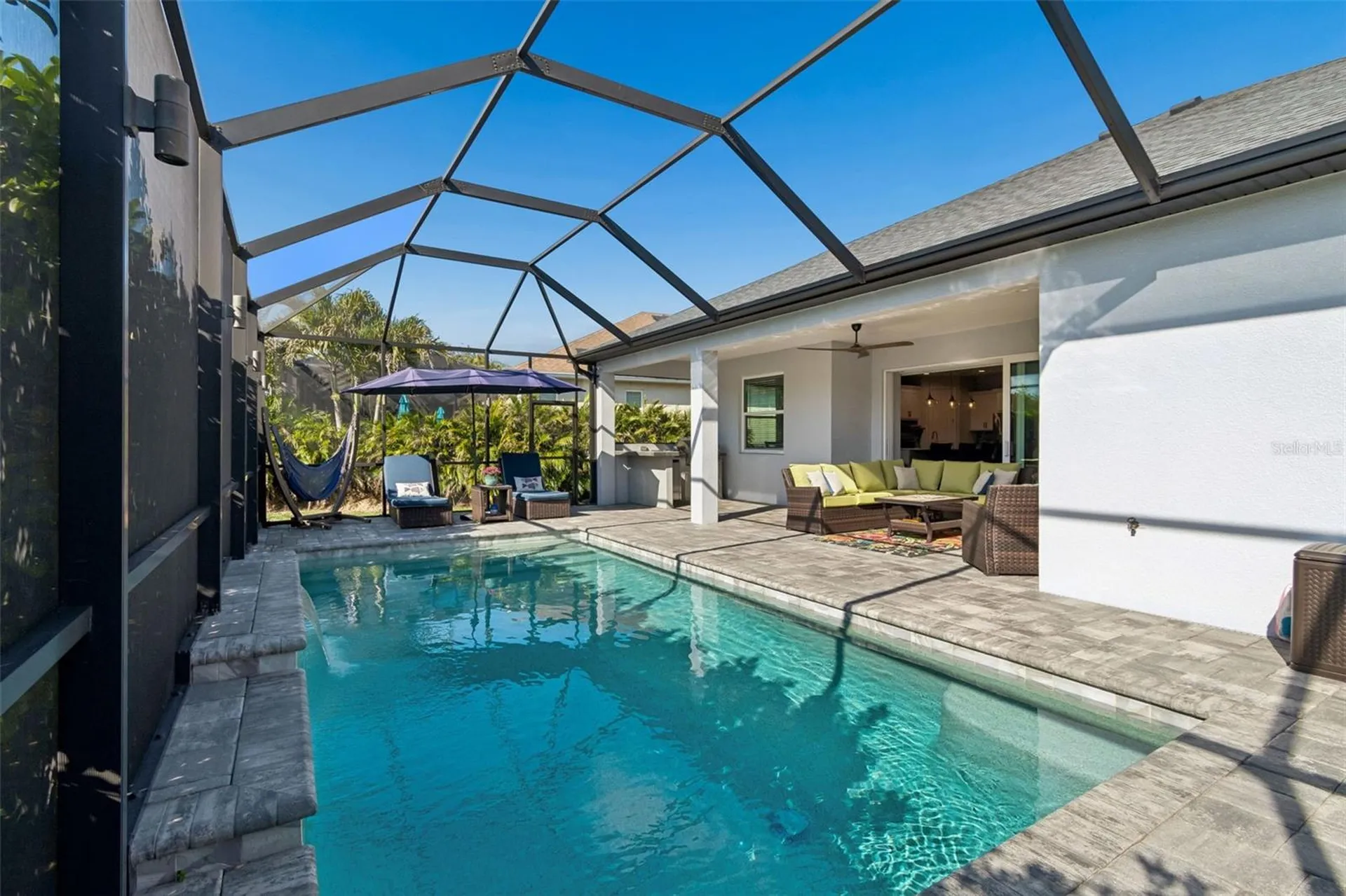1008 Siberian Glen Bradenton FL 34212