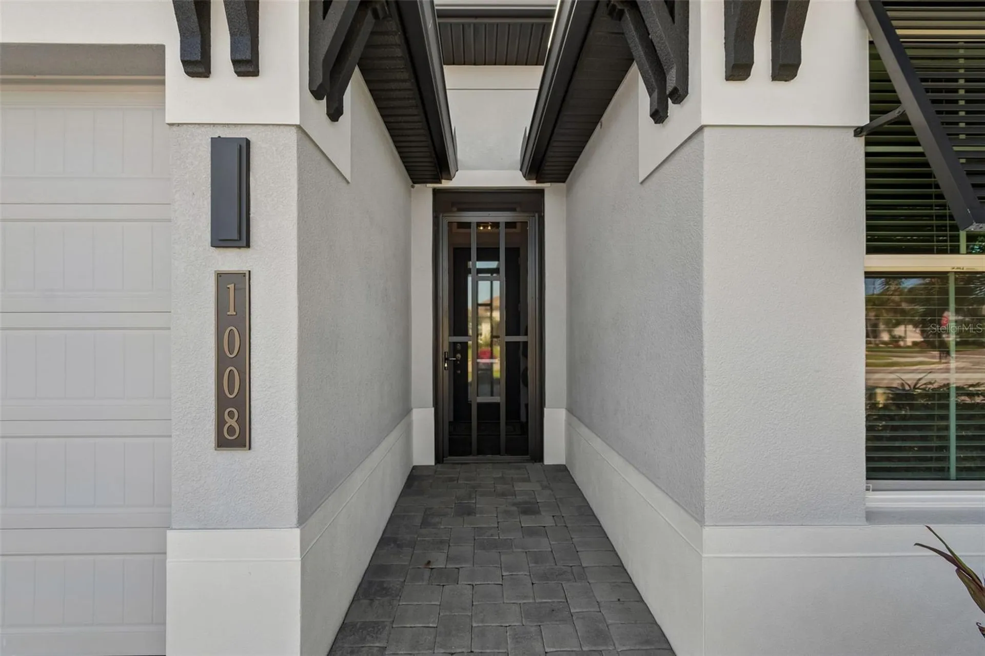 1008 Siberian Glen Bradenton FL 34212