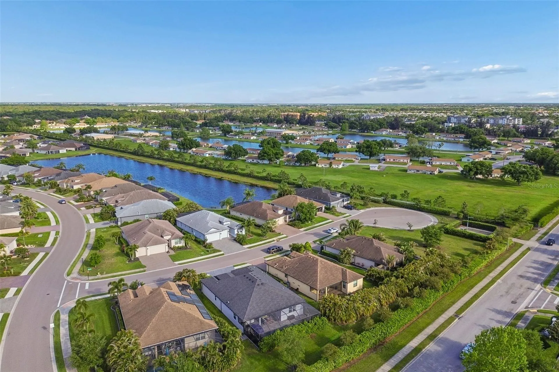 1008 Siberian Glen Bradenton FL 34212
