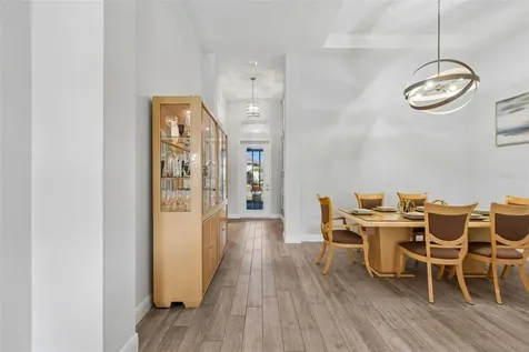 1008 Siberian Glen Bradenton FL 34212