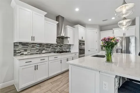 1008 Siberian Glen Bradenton FL 34212