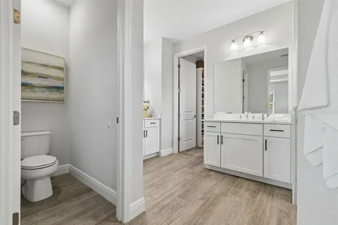 1008 Siberian Glen Bradenton FL 34212