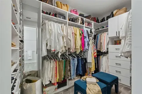1008 Siberian Glen Bradenton FL 34212