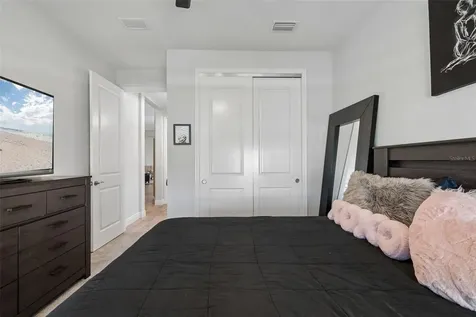 1008 Siberian Glen Bradenton FL 34212