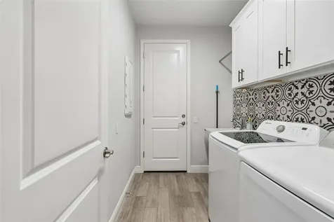 1008 Siberian Glen Bradenton FL 34212